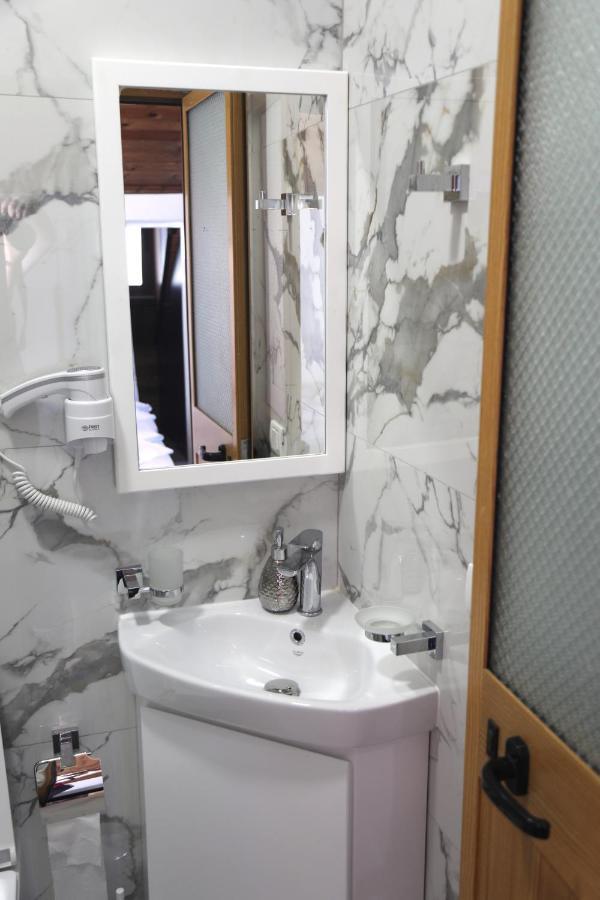 --Hotel Deal-- Rooms With Castle View Krujë エクステリア 写真