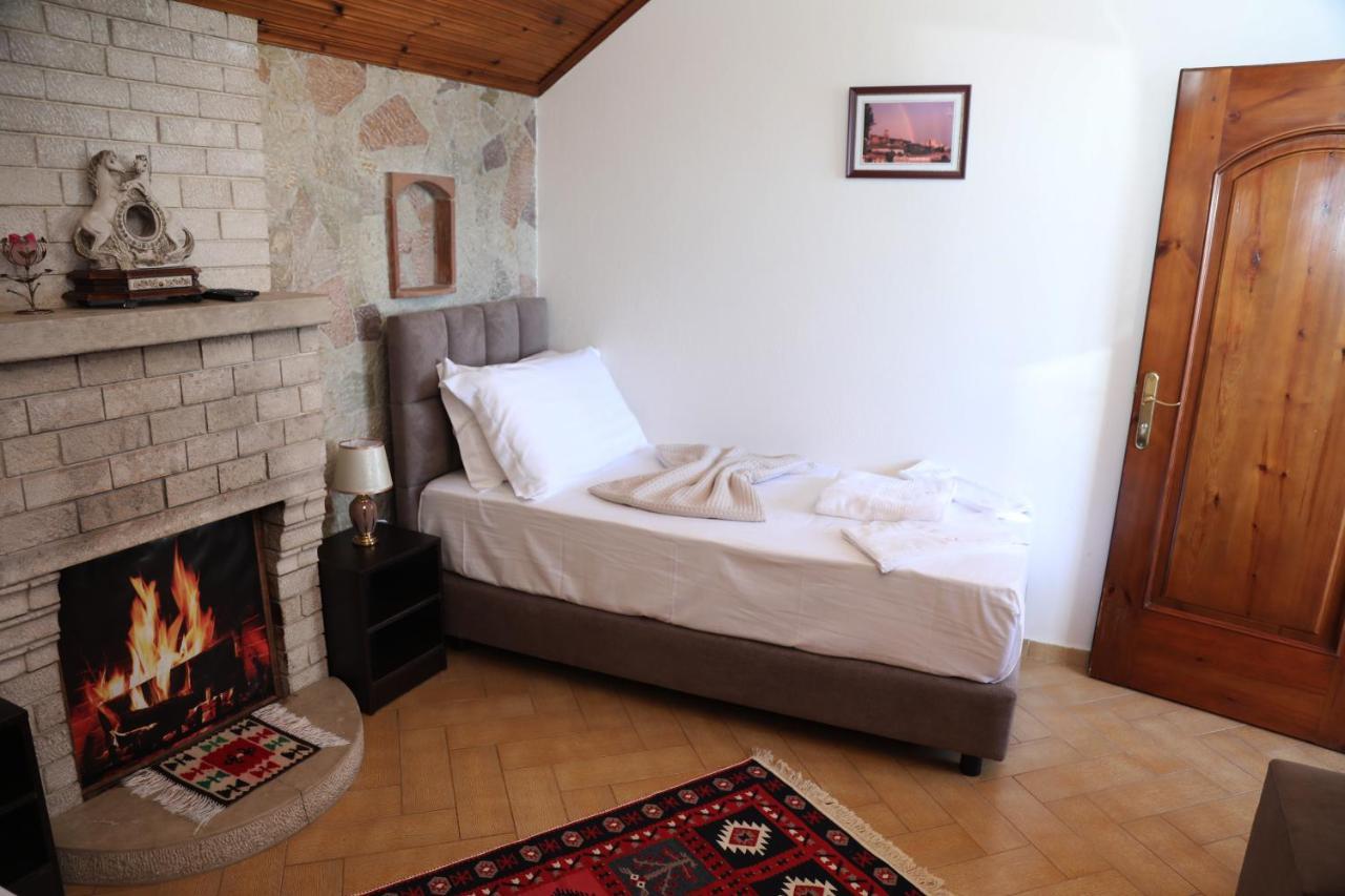 --Hotel Deal-- Rooms With Castle View Krujë エクステリア 写真