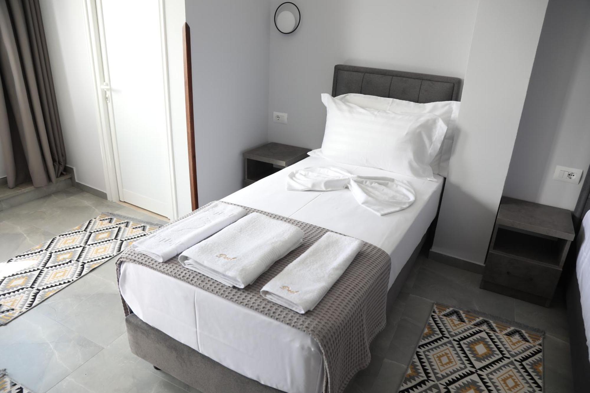 --Hotel Deal-- Rooms With Castle View Krujë エクステリア 写真