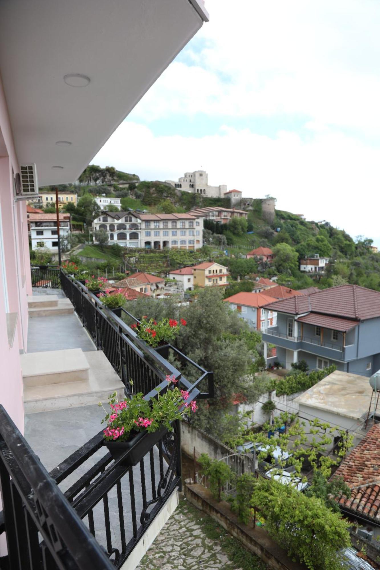 --Hotel Deal-- Rooms With Castle View Krujë エクステリア 写真