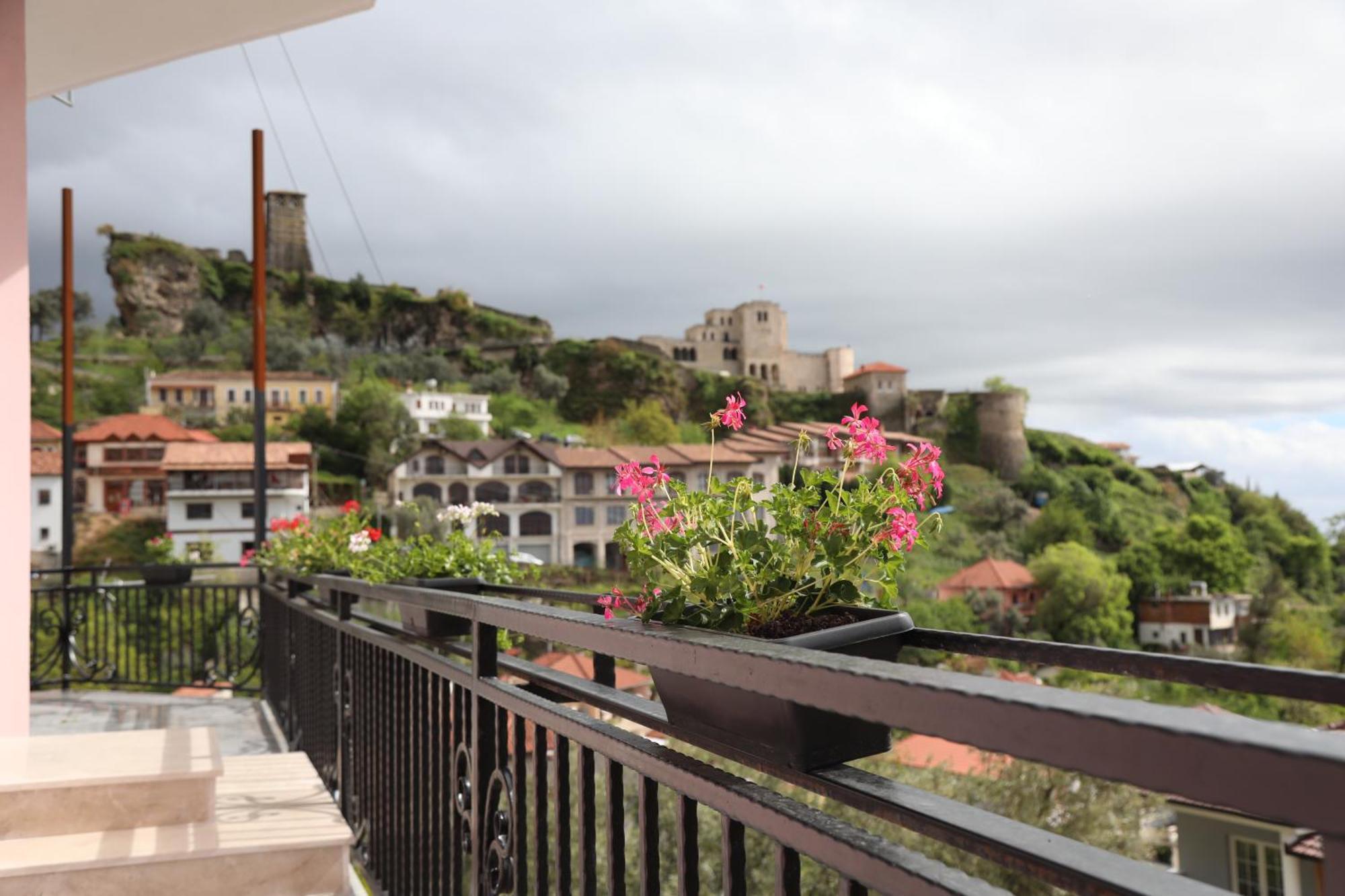 --Hotel Deal-- Rooms With Castle View Krujë エクステリア 写真