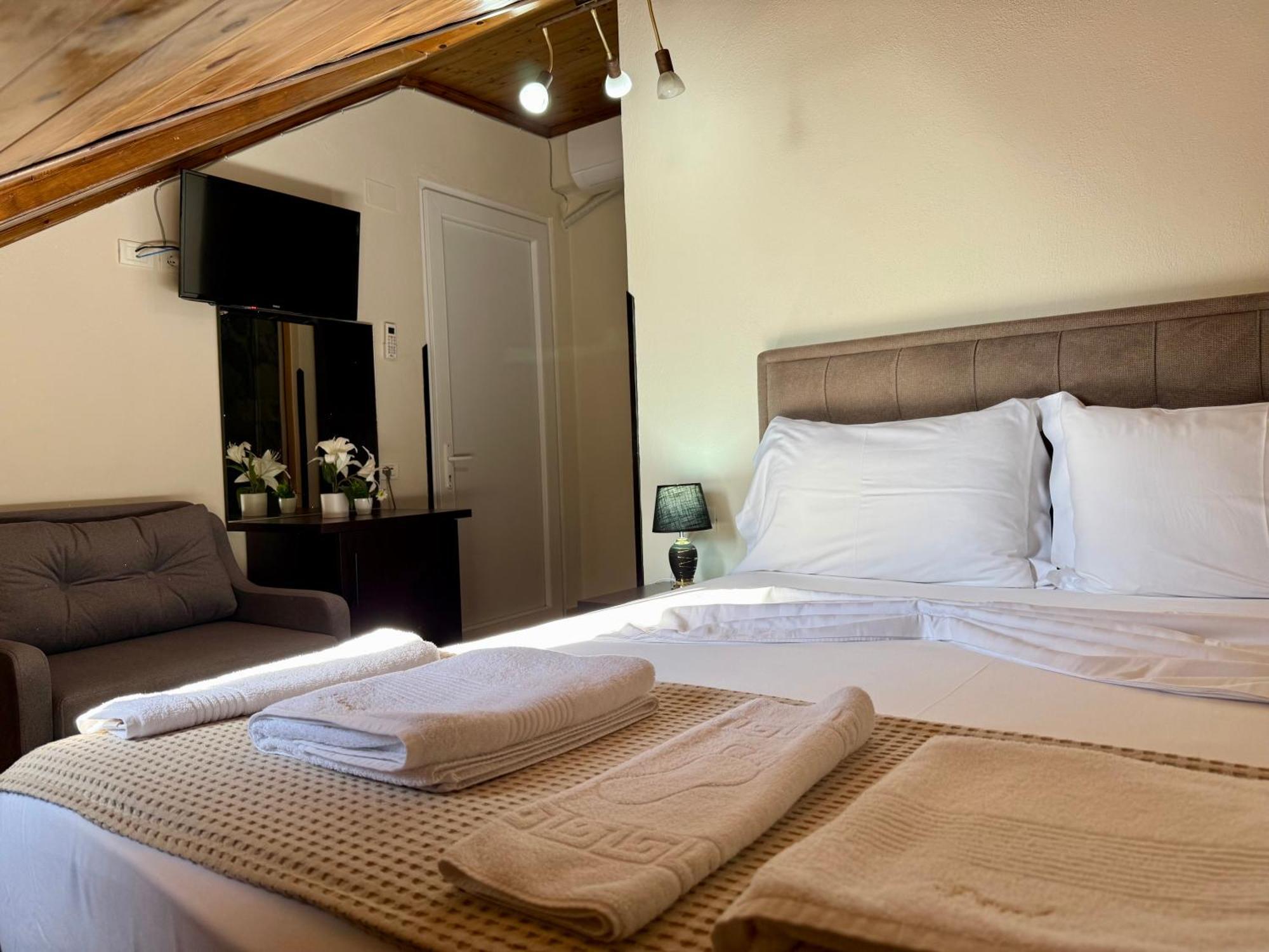 --Hotel Deal-- Rooms With Castle View Krujë エクステリア 写真