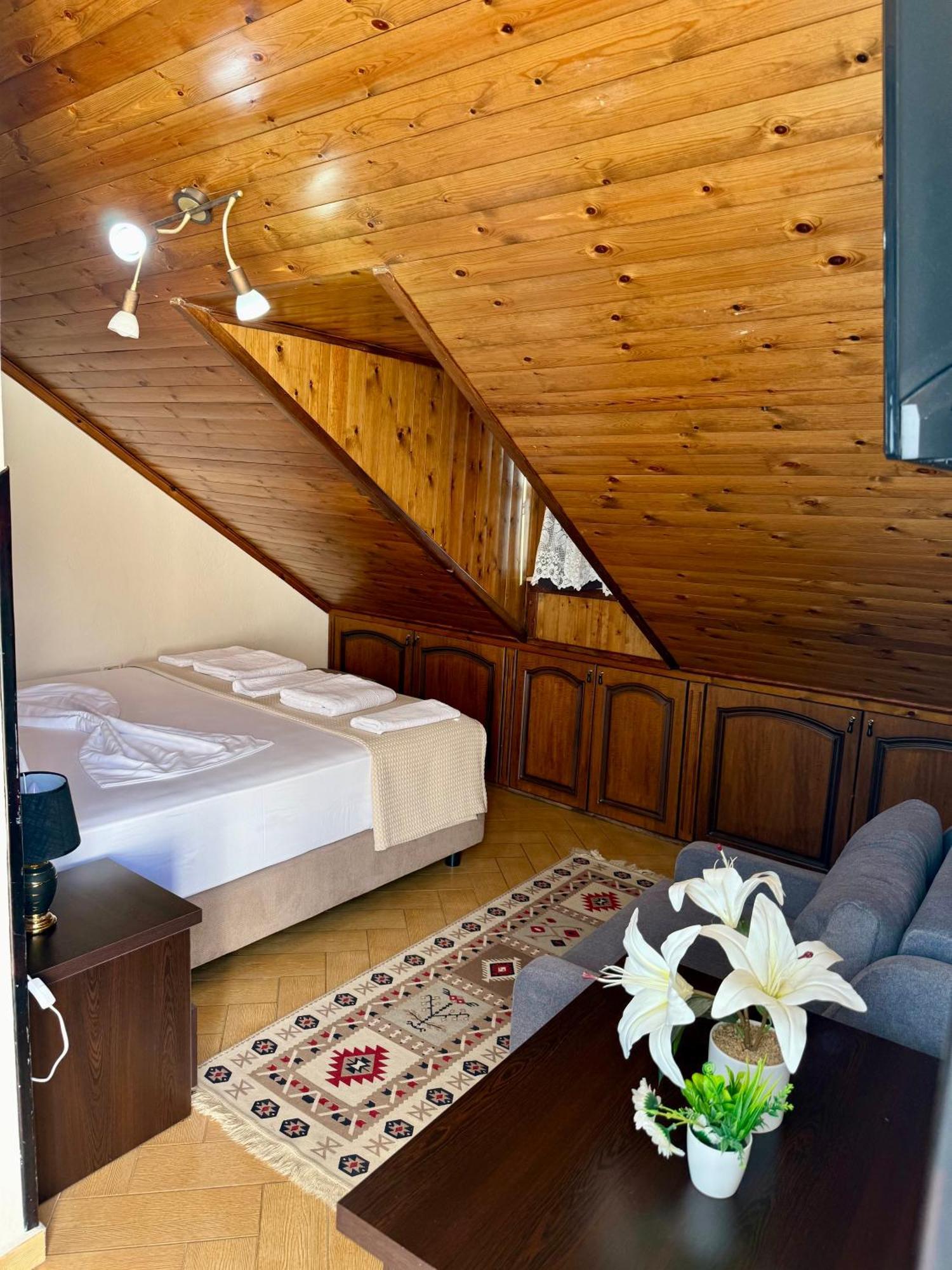 --Hotel Deal-- Rooms With Castle View Krujë エクステリア 写真